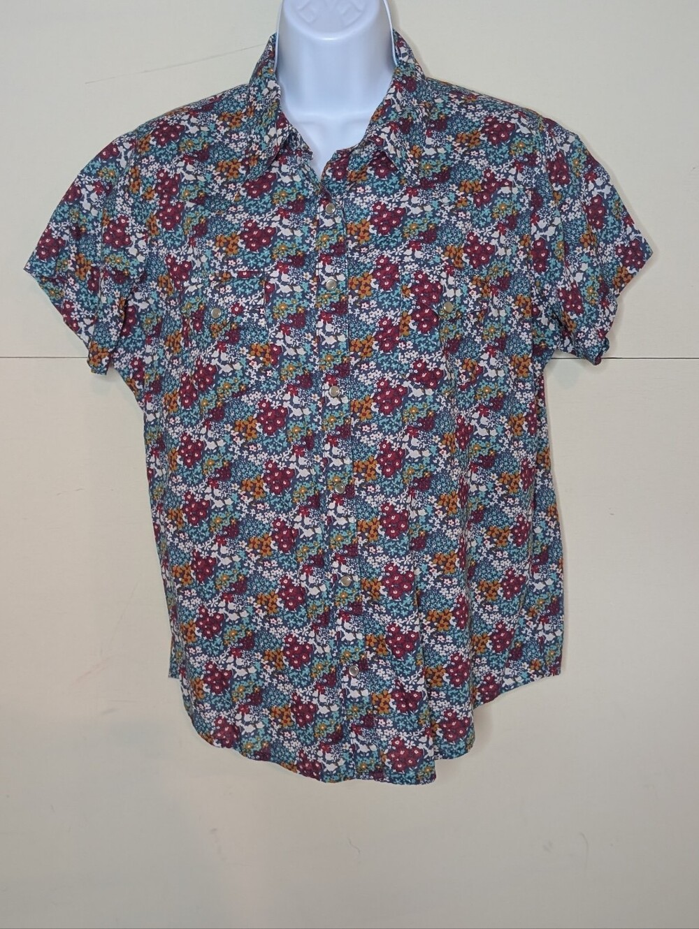VTG Wrangle Short Sleeve Button Down Shirt Floral Print